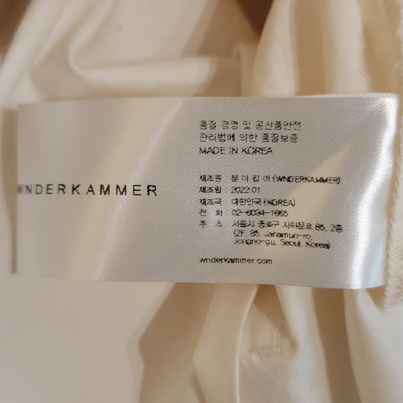 WNDERKAMMER Shirring Slit Blouse Size Medium Cream Korean Designer NWT NEW $270 - Picture 9 of 10